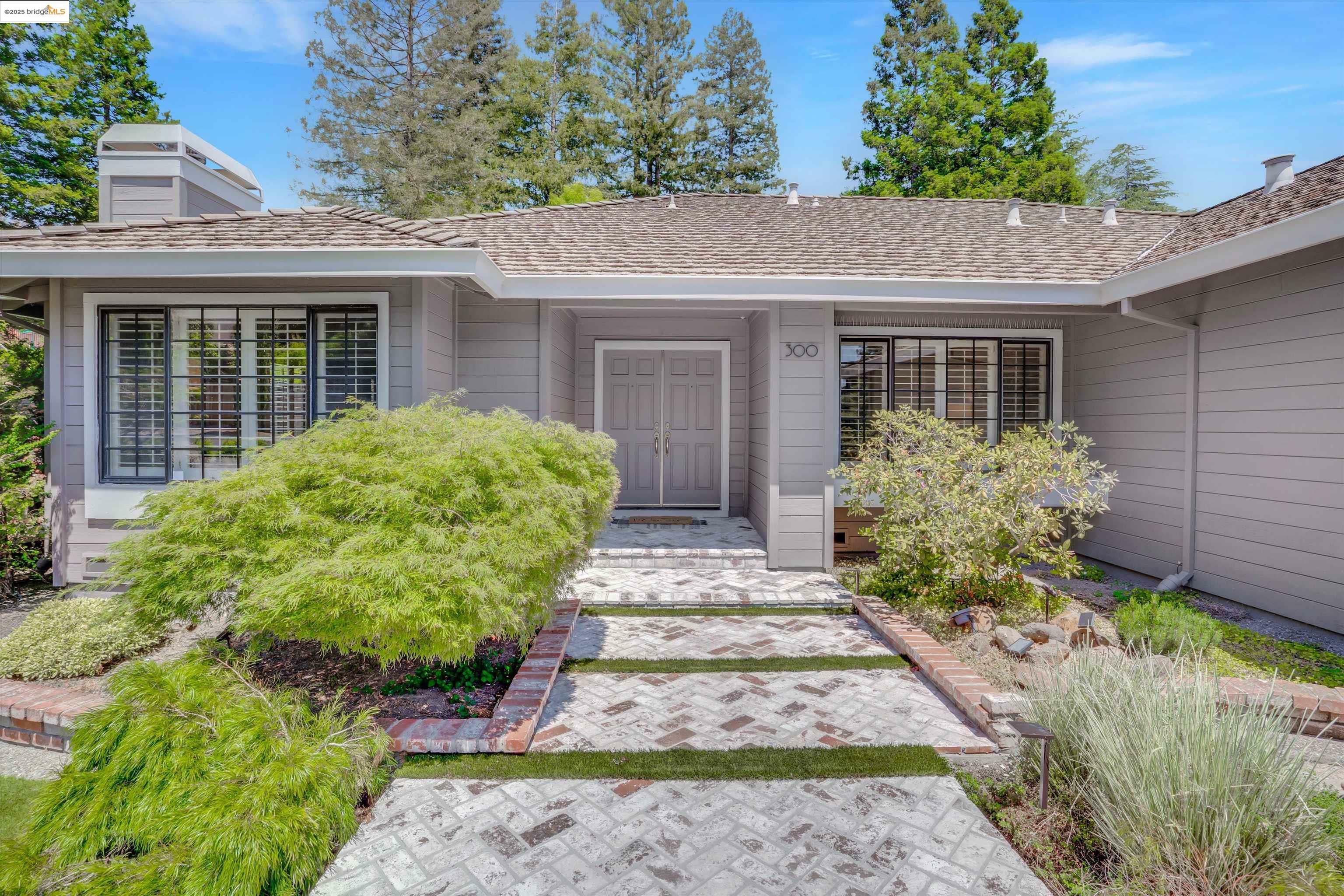 Property Photo:  300 Andros Dr  CA 94582 