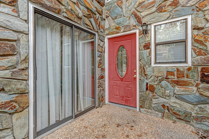 Property Photo: 941 Ashley Lane D FL 32547