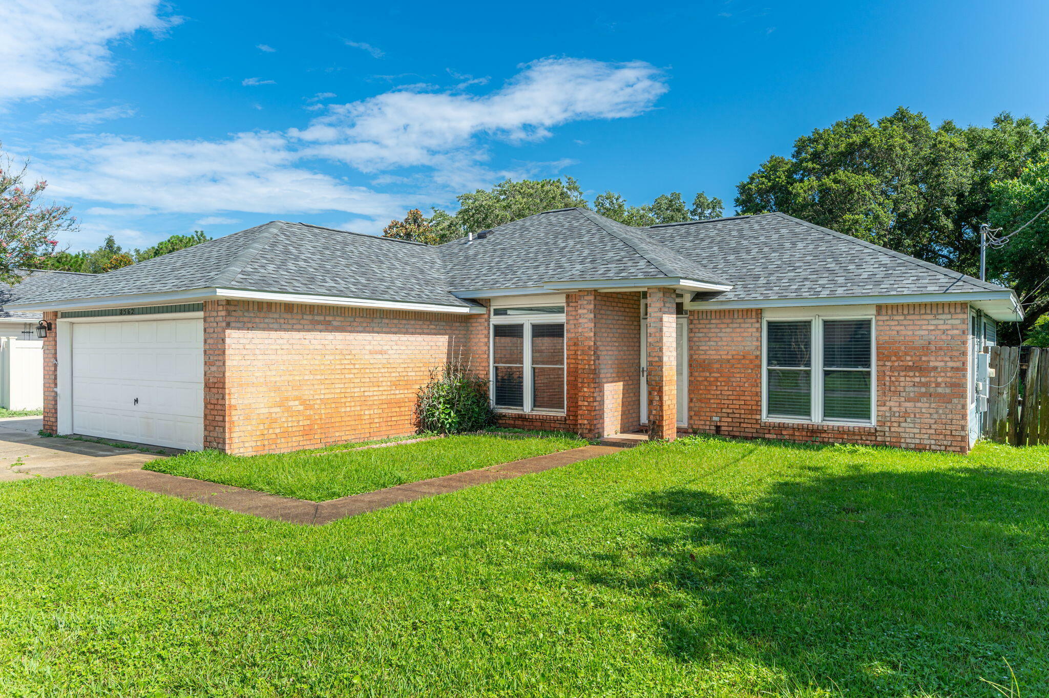 8562 Vehlin Ct Court  Navarre FL 32566 photo