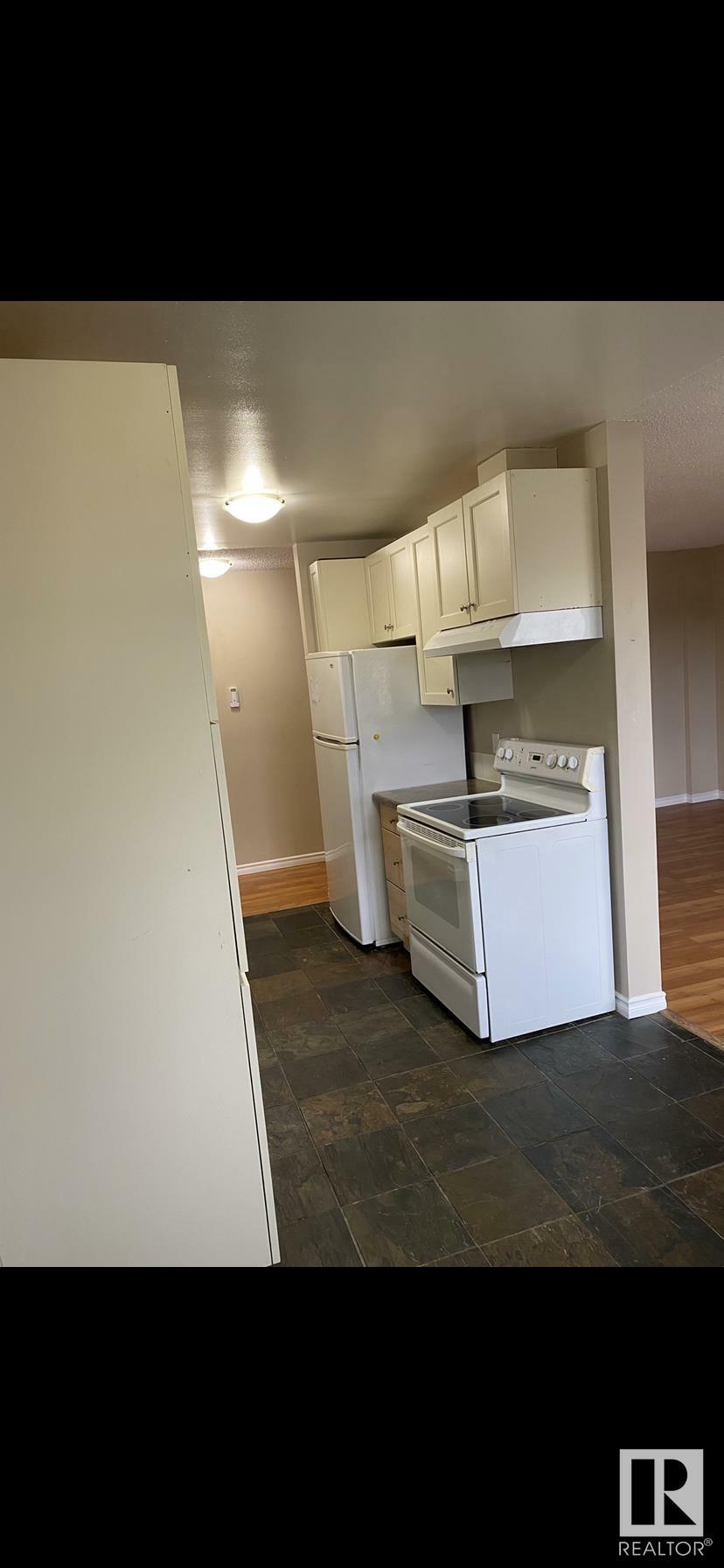 Property Photo:  11255 31 Avenue NW 61  AB T6J 3V6 