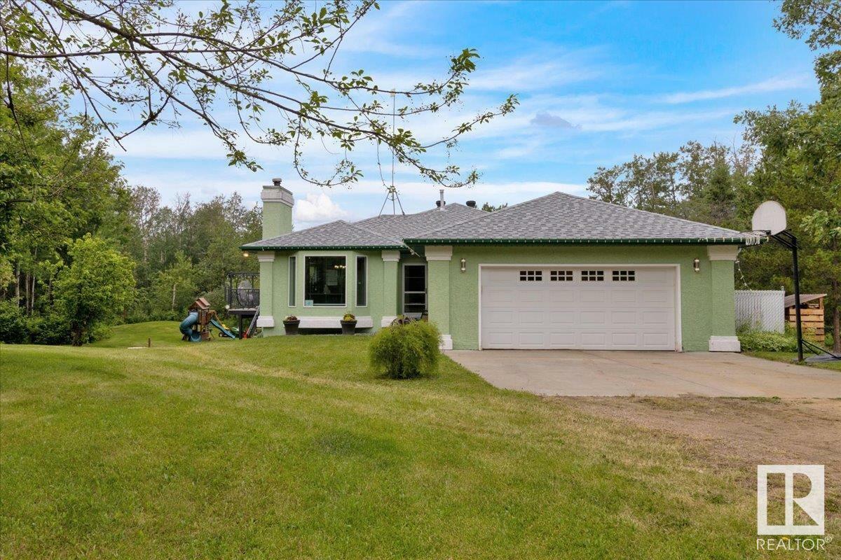 Property Photo: 50450 Rge Road 222 110 AB T0B 3M0