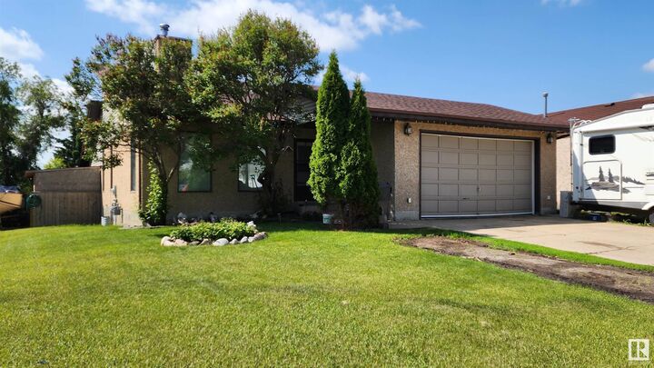 5101 58 Avenue — photo 1