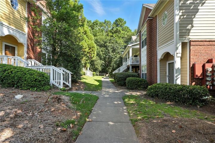 Property Photo:  1731 Pryor Road SW 307  GA 30315 
