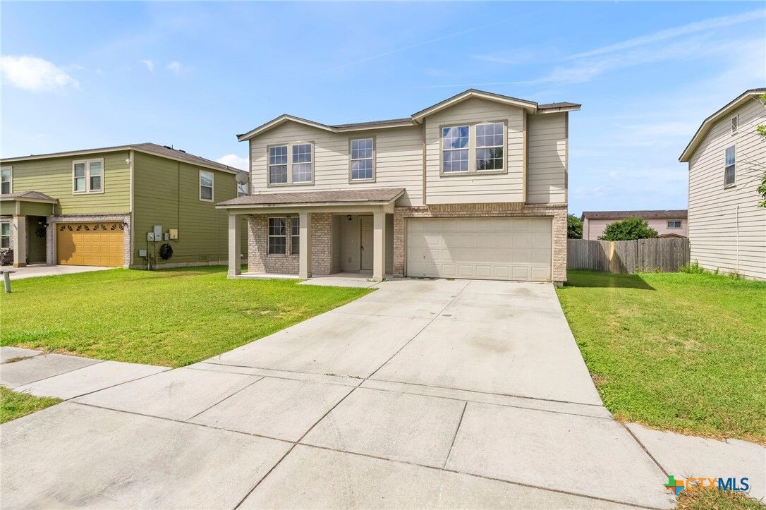 Property Photo: 671 Northwest Crossing Drive TX 78130