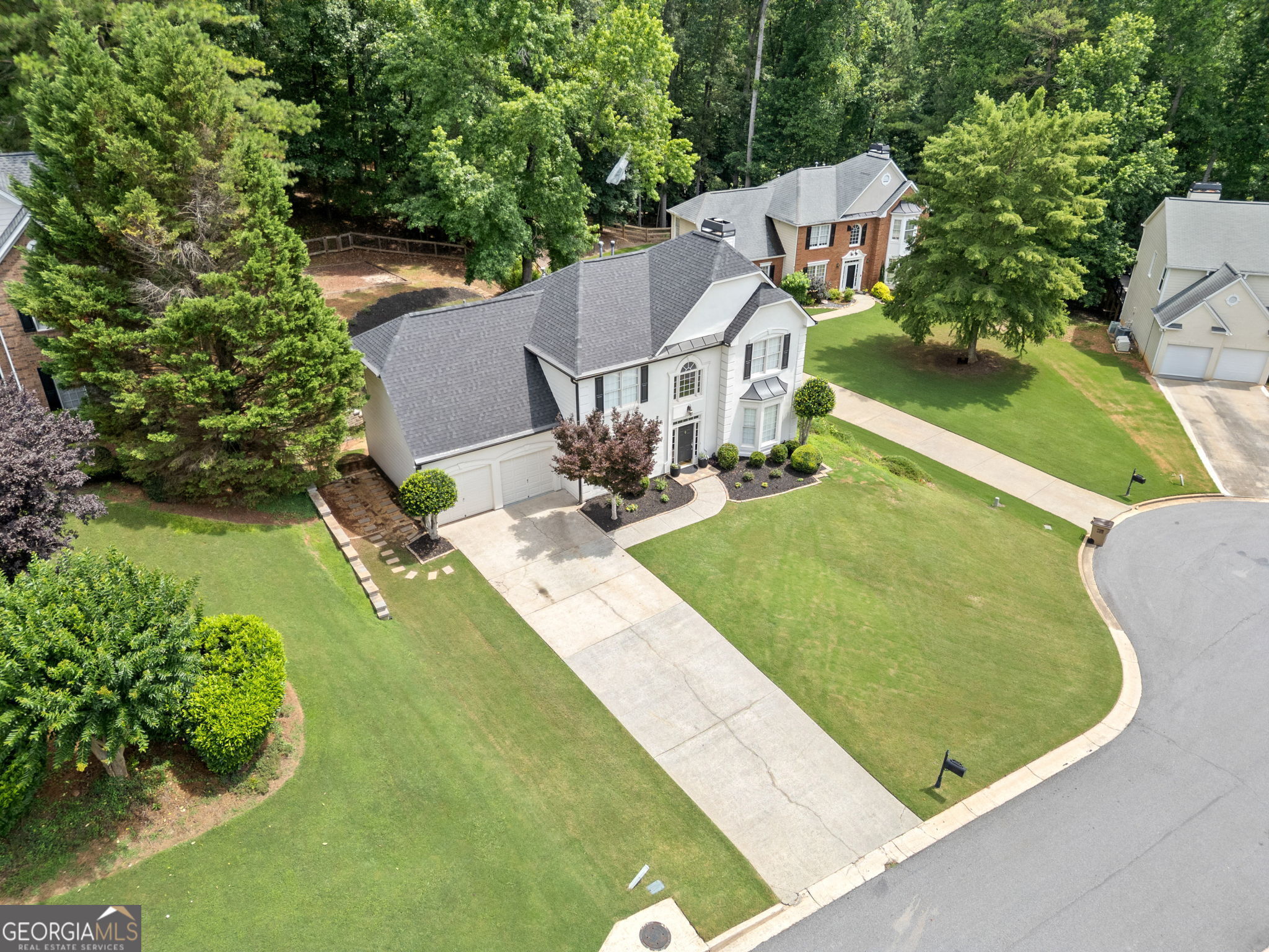 Property Photo: 2019 Aldbury Lane GA 30189