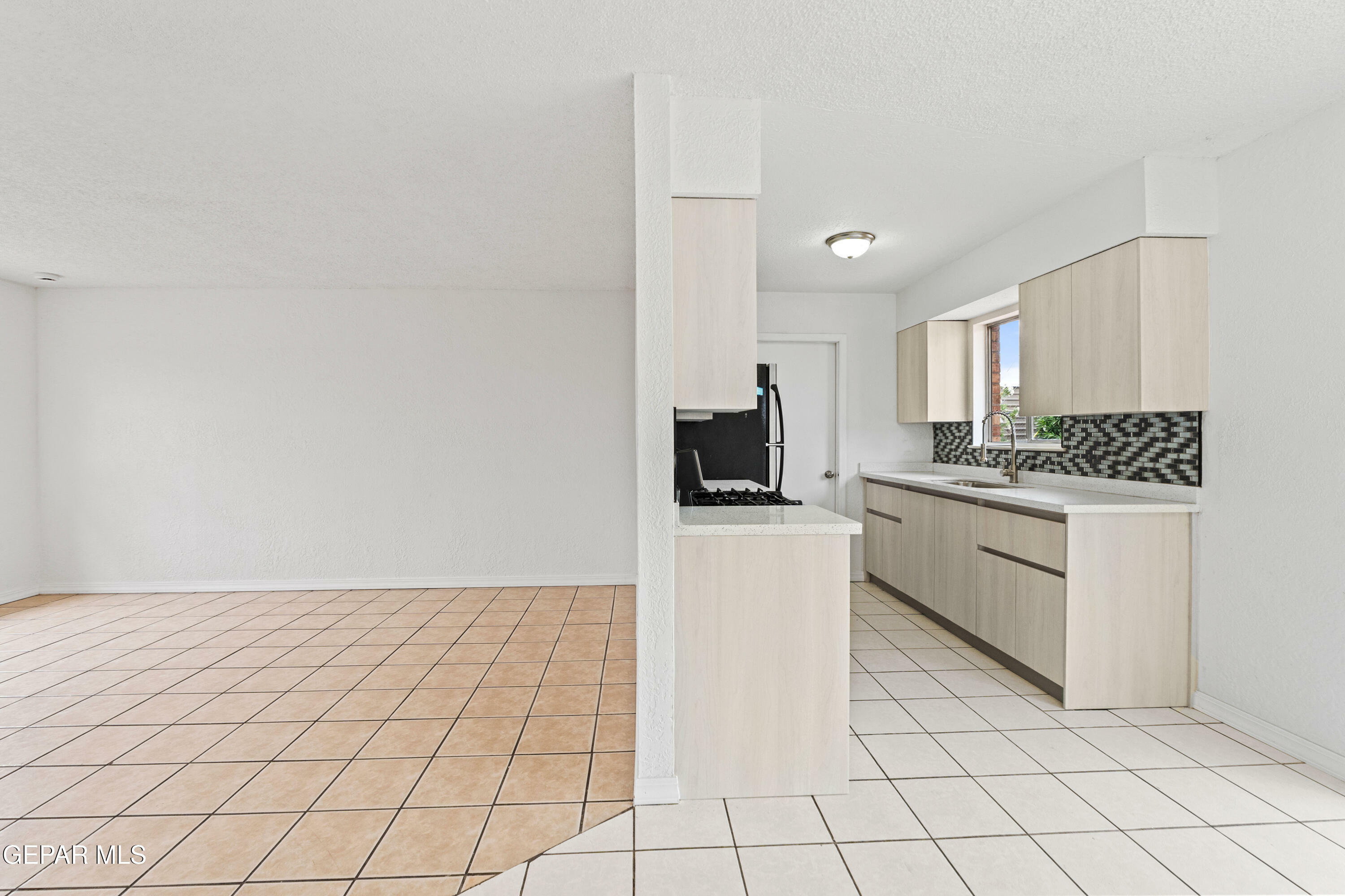 Property Photo:  949 Zacatecas Court  TX 79907 