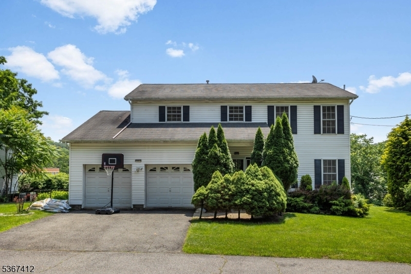 Property Photo: 1436 Pleasant Valley Way NJ 07052