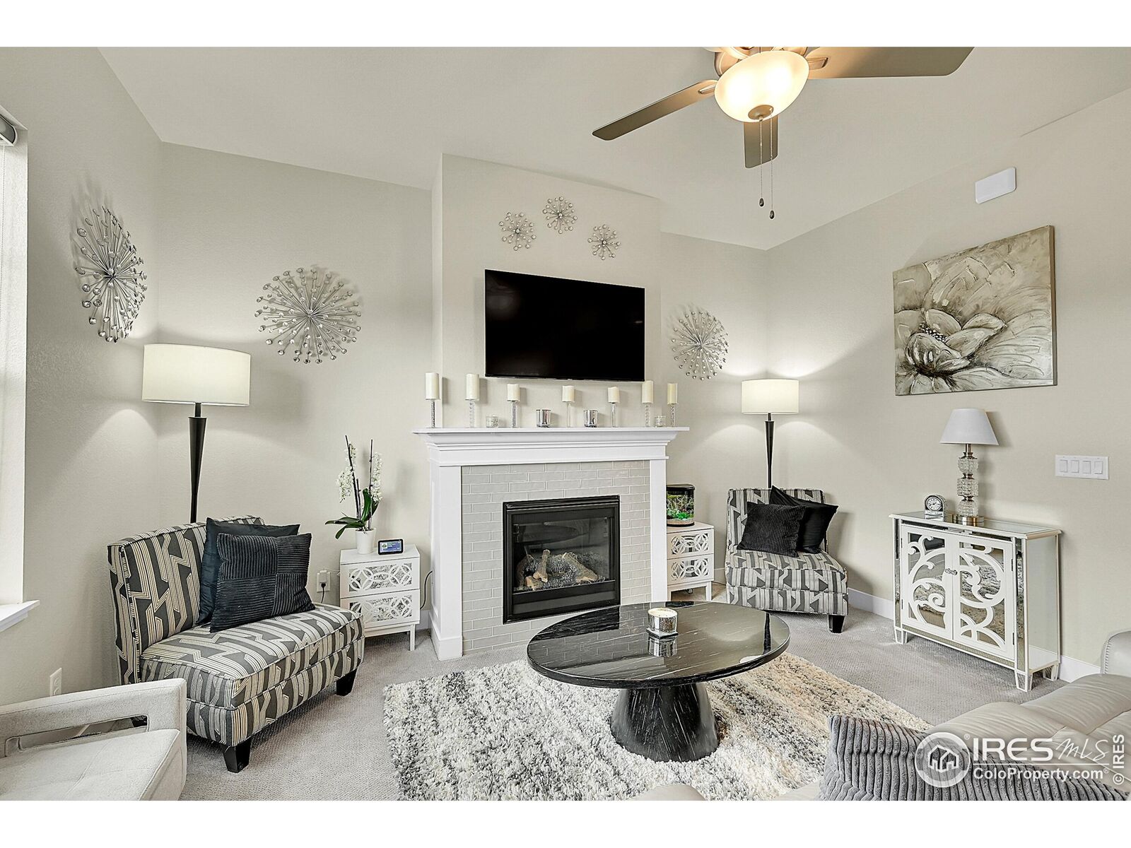 Property Photo: 5221 Longshaw Ct 3 CO 80528