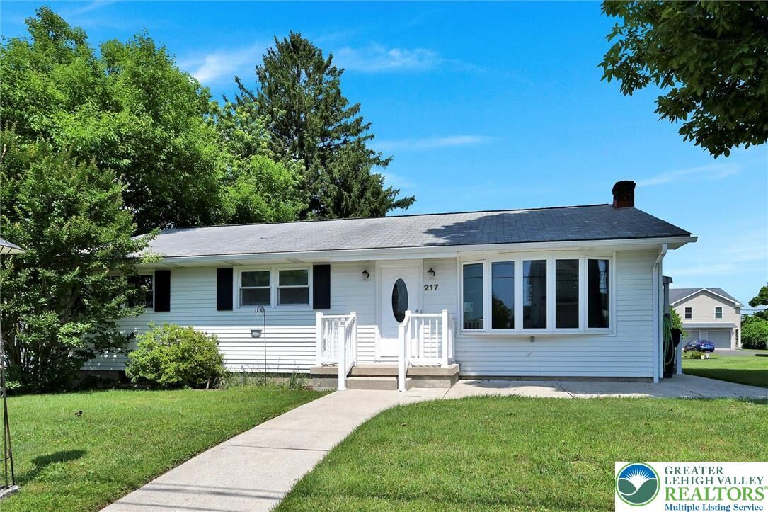 Property Photo:  217 2nd Street  PA 18088 