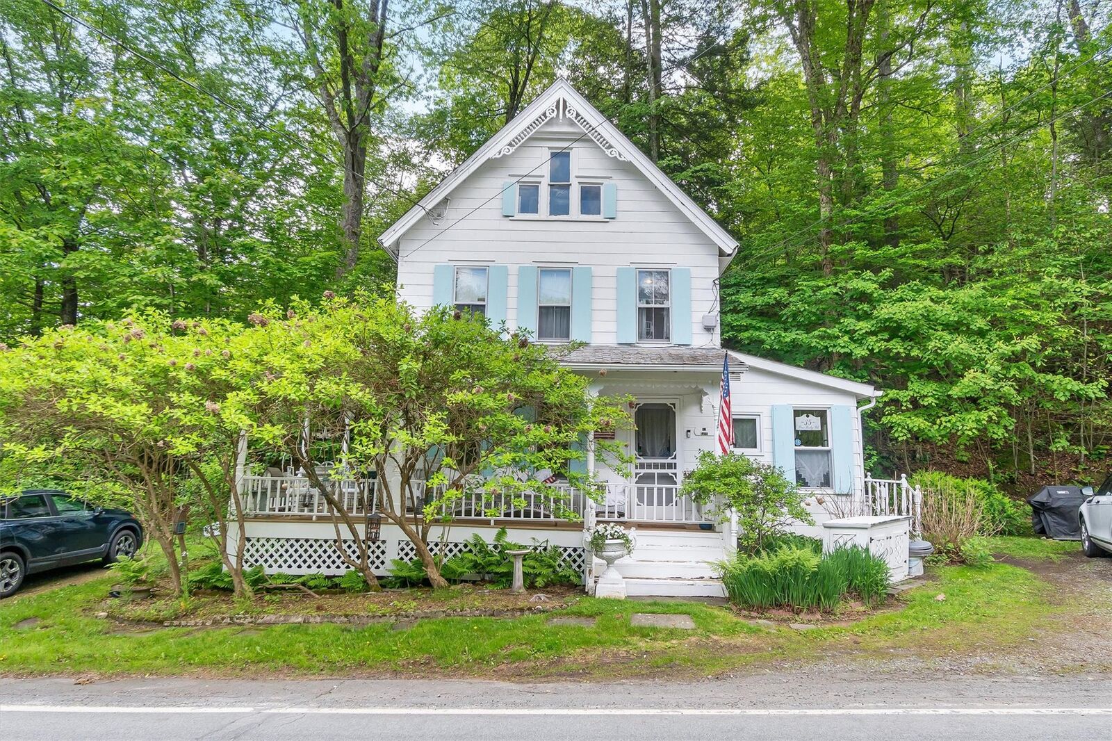 Property Photo:  83 Tennanah Lake Road  NY 12776