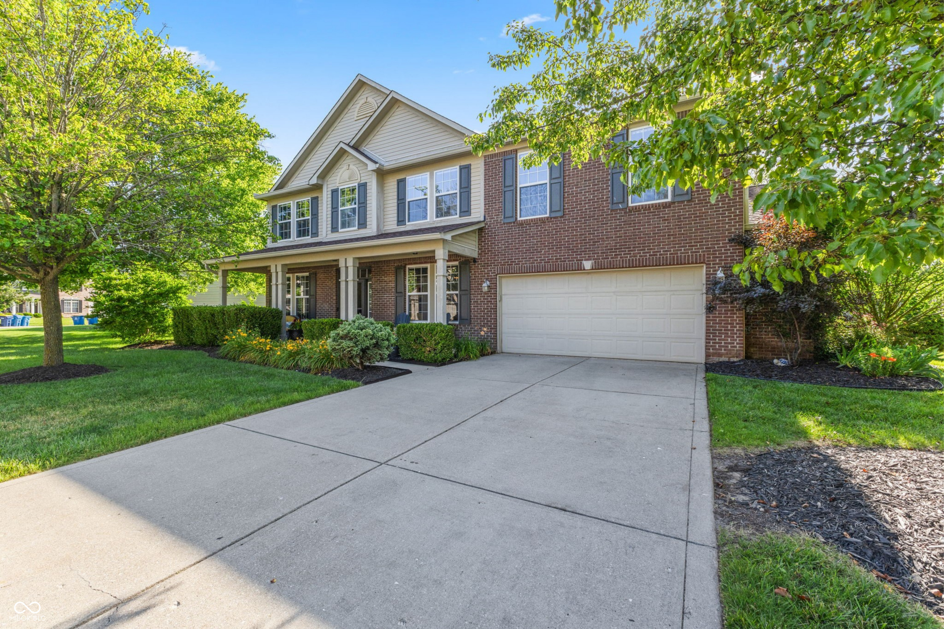 Property Photo: 1783 Trillium Court IN 46123