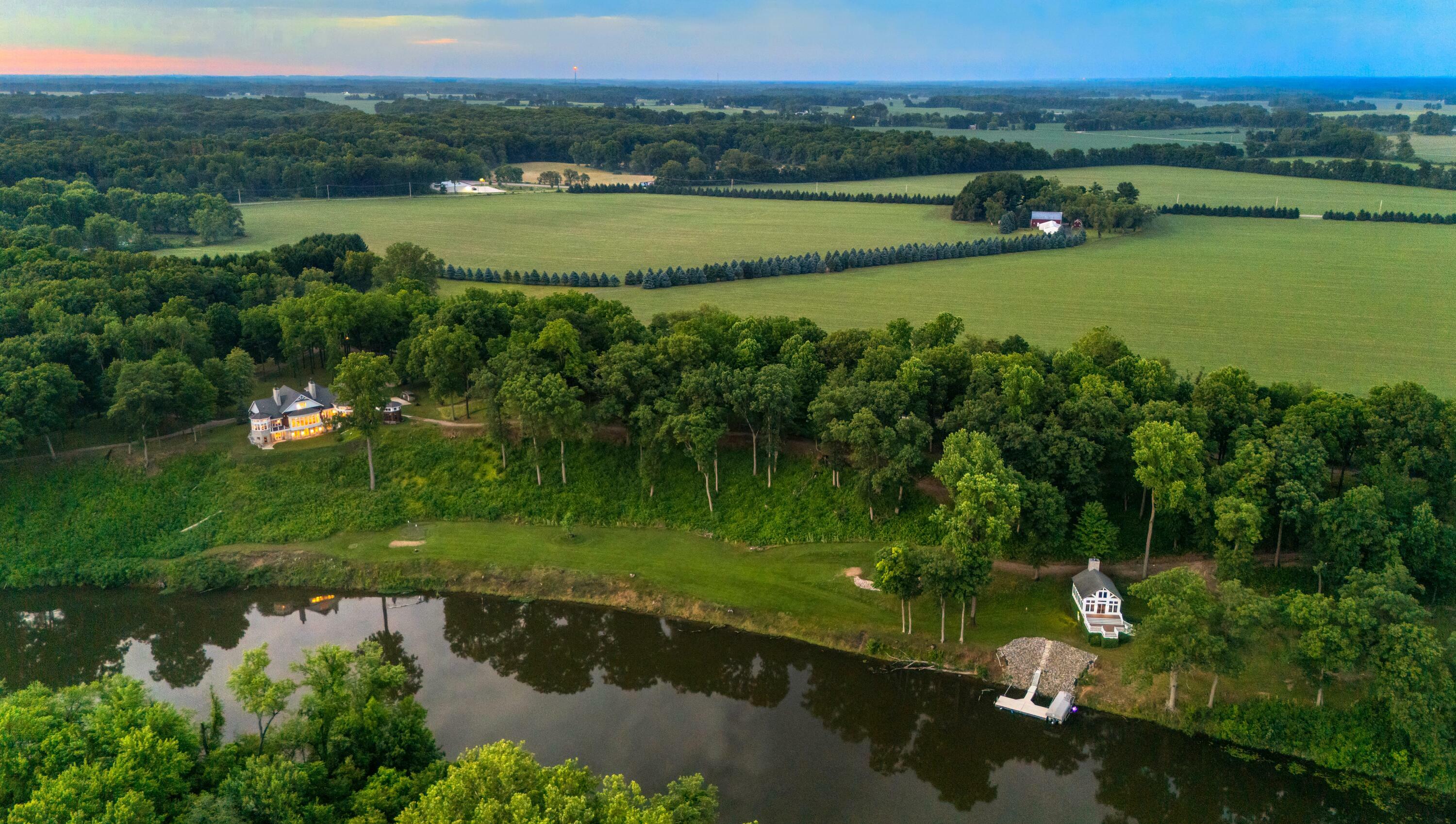 Property Photo:  2350 Keenan Hollow Estates  MI 49120 