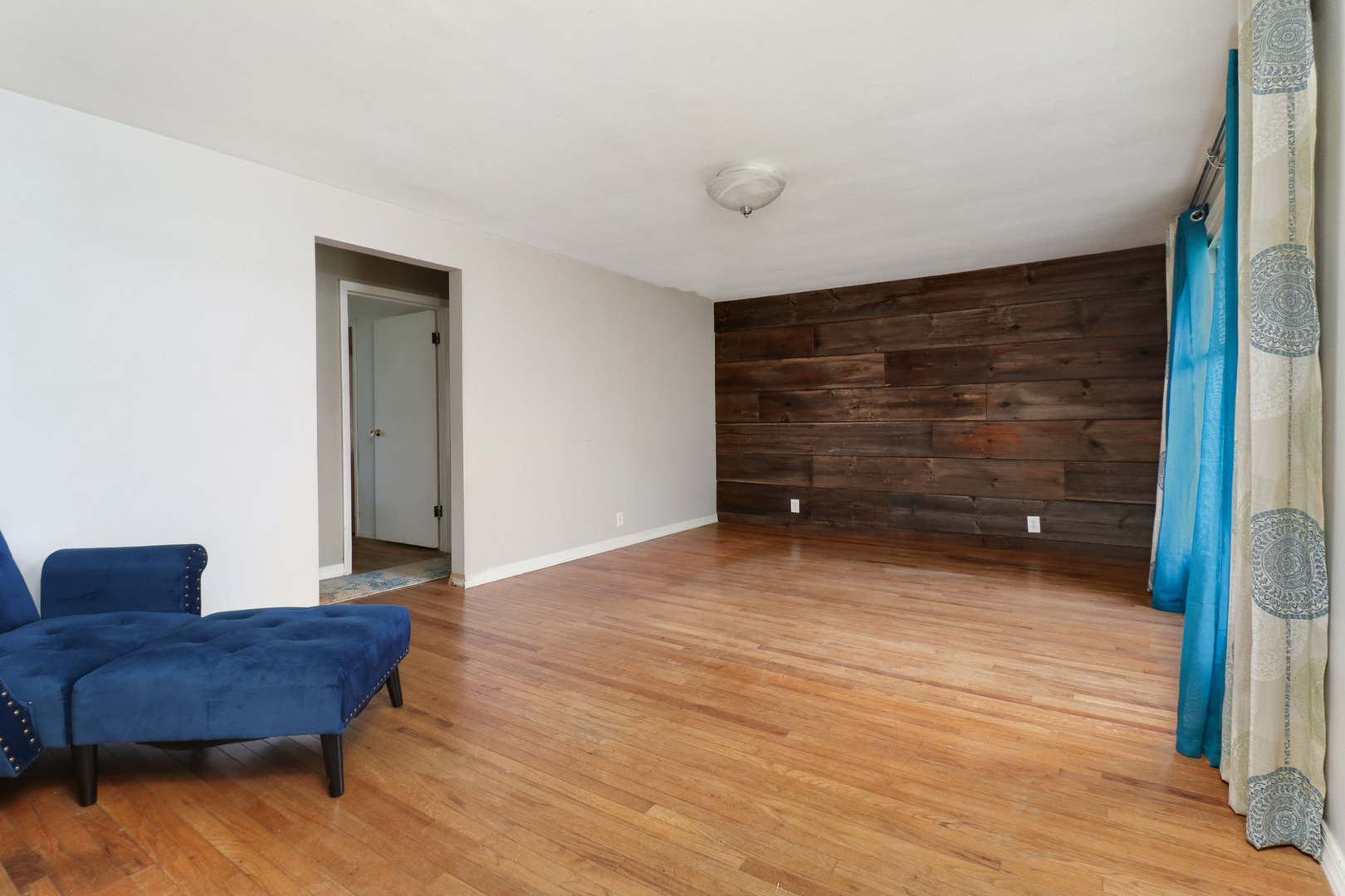 Property Photo: 325 W Poplar Street S IL 61745