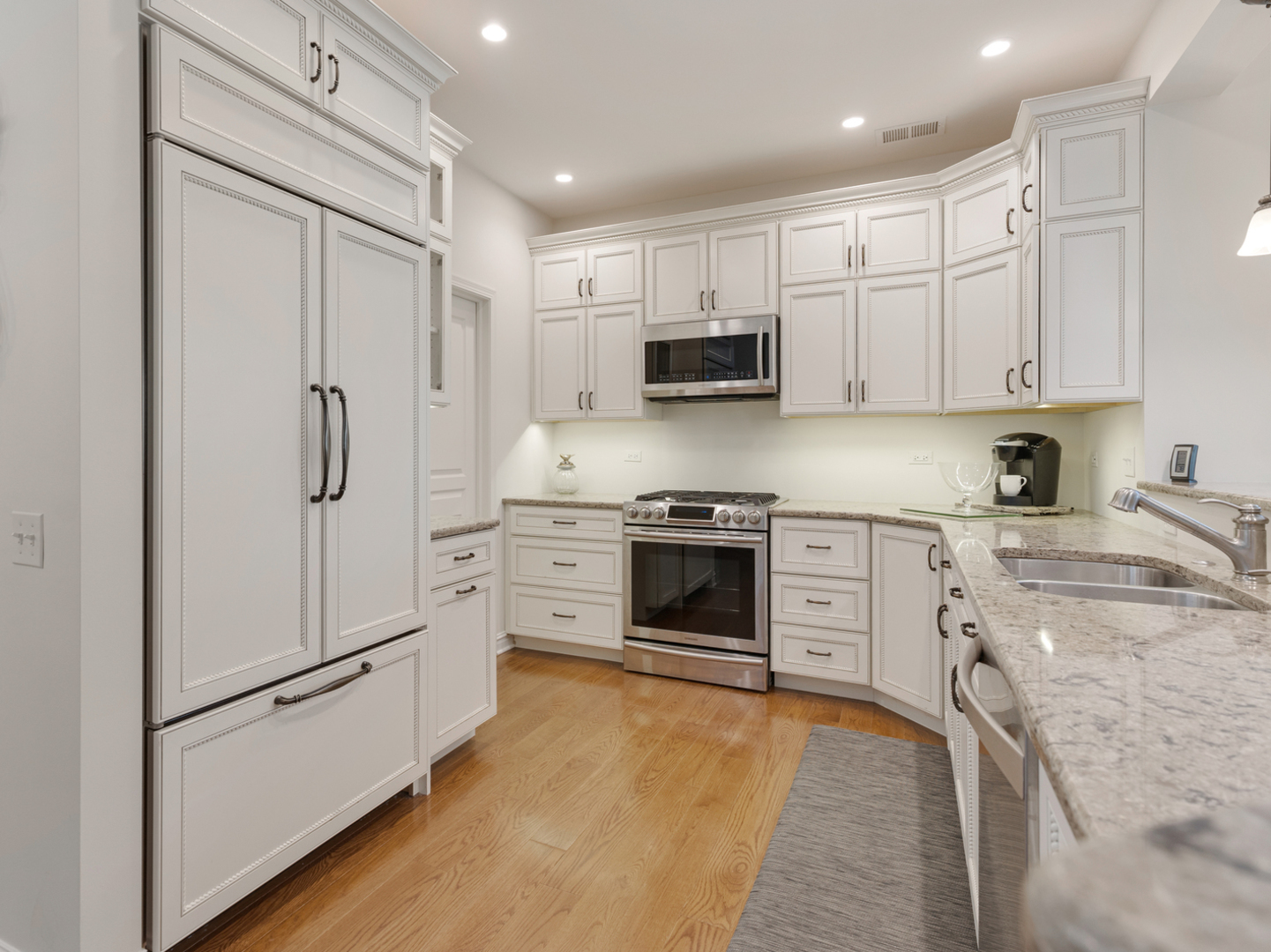 Property Photo: 13023 Dearborn Trail IL 60142