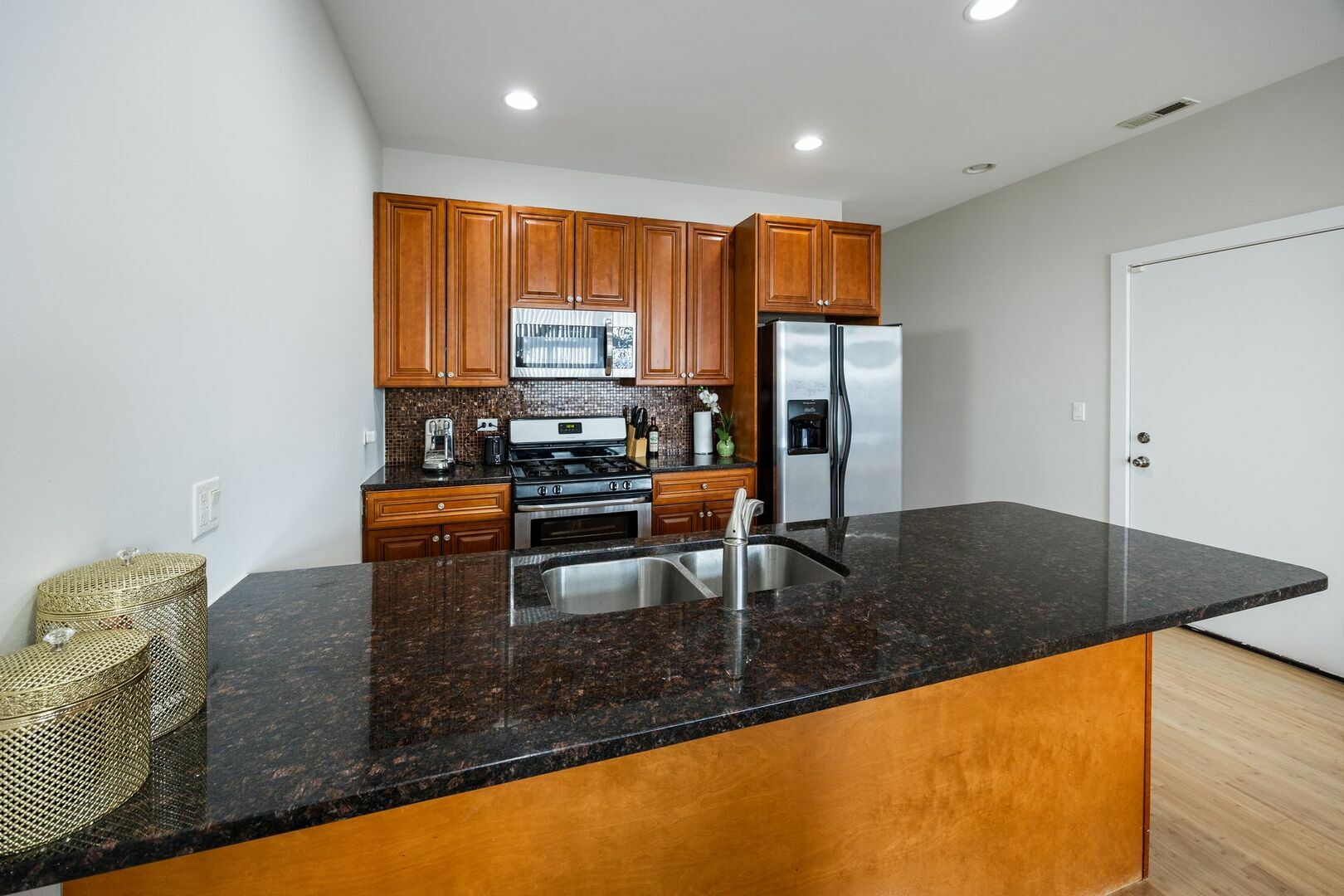 Property Photo:  3126 W Walton Street 2  IL 60622 