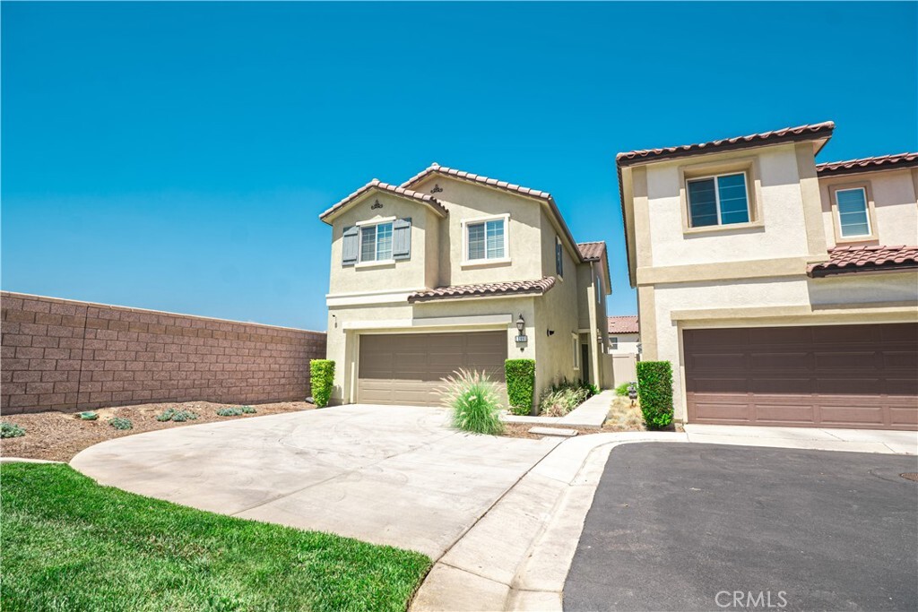 Property Photo:  12893 Breccia Way  CA 92555 