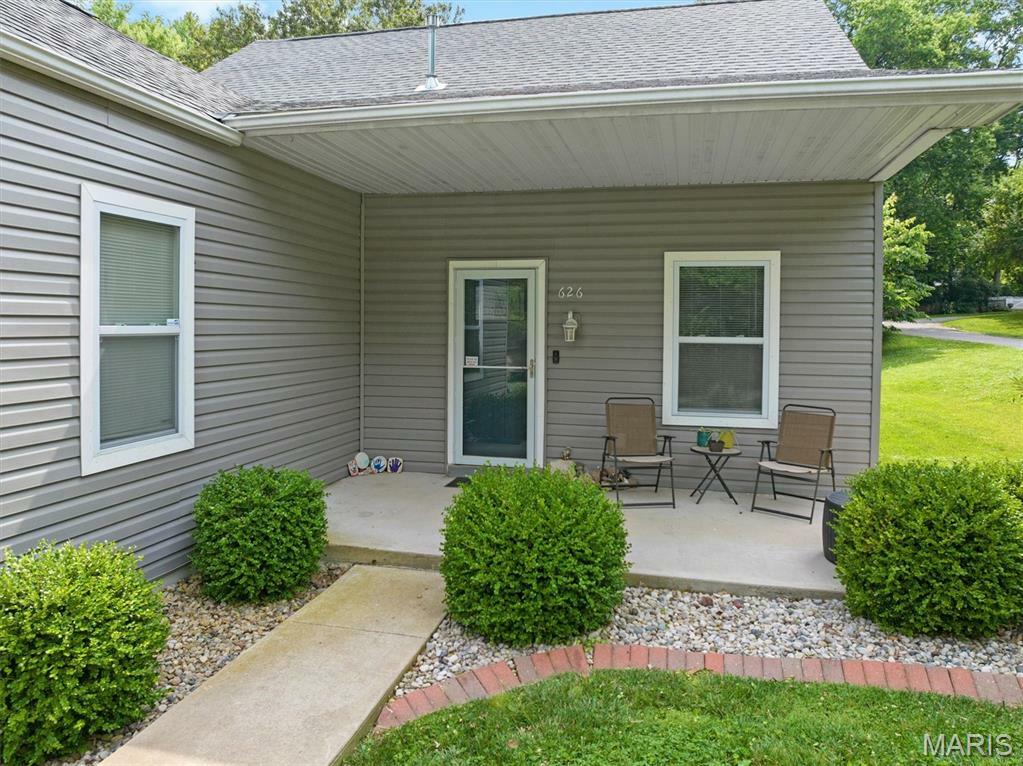 Property Photo: 626 W Main Street IL 62254