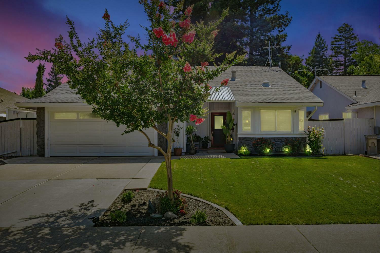 Property Photo: 3016 Mendel Way CA 95833