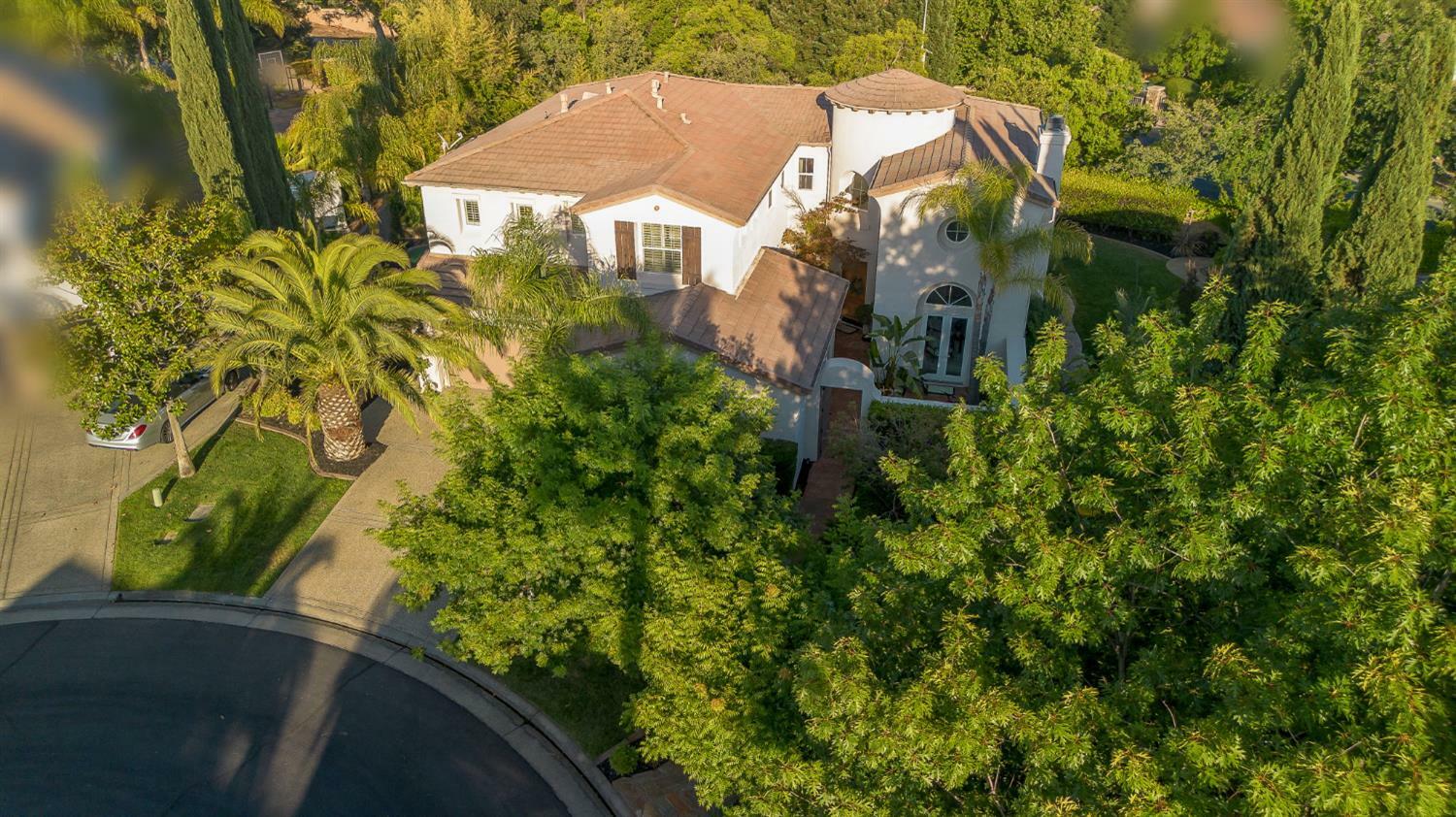 Property Photo: 1965 Robin Brook Way CA 95661