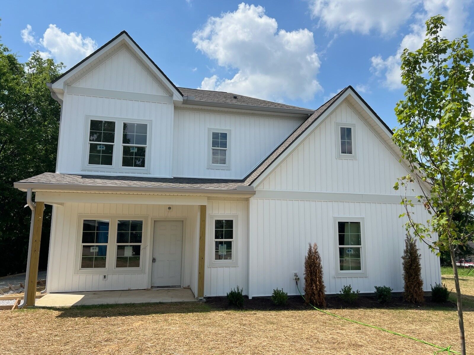 Property Photo: 3304 Leondale Ter TN 37207