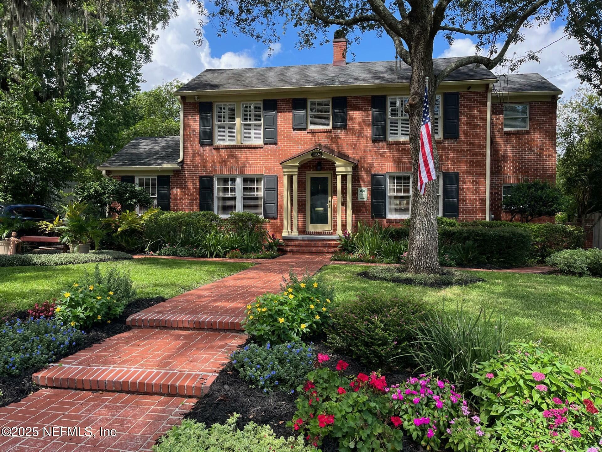 Property Photo: 1204 Monticello Road FL 32207