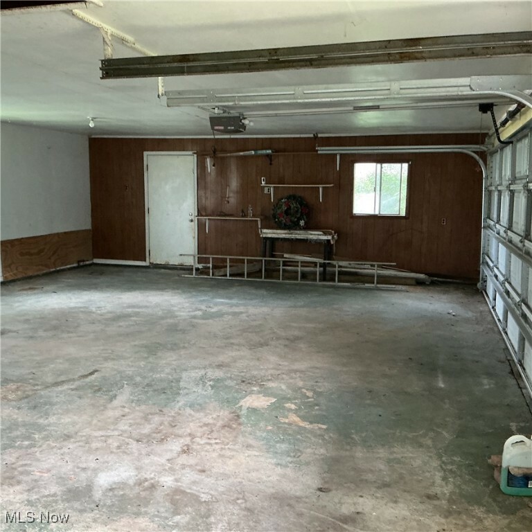 Property Photo:  2115 Creedmoor Drive  OH 43701 
