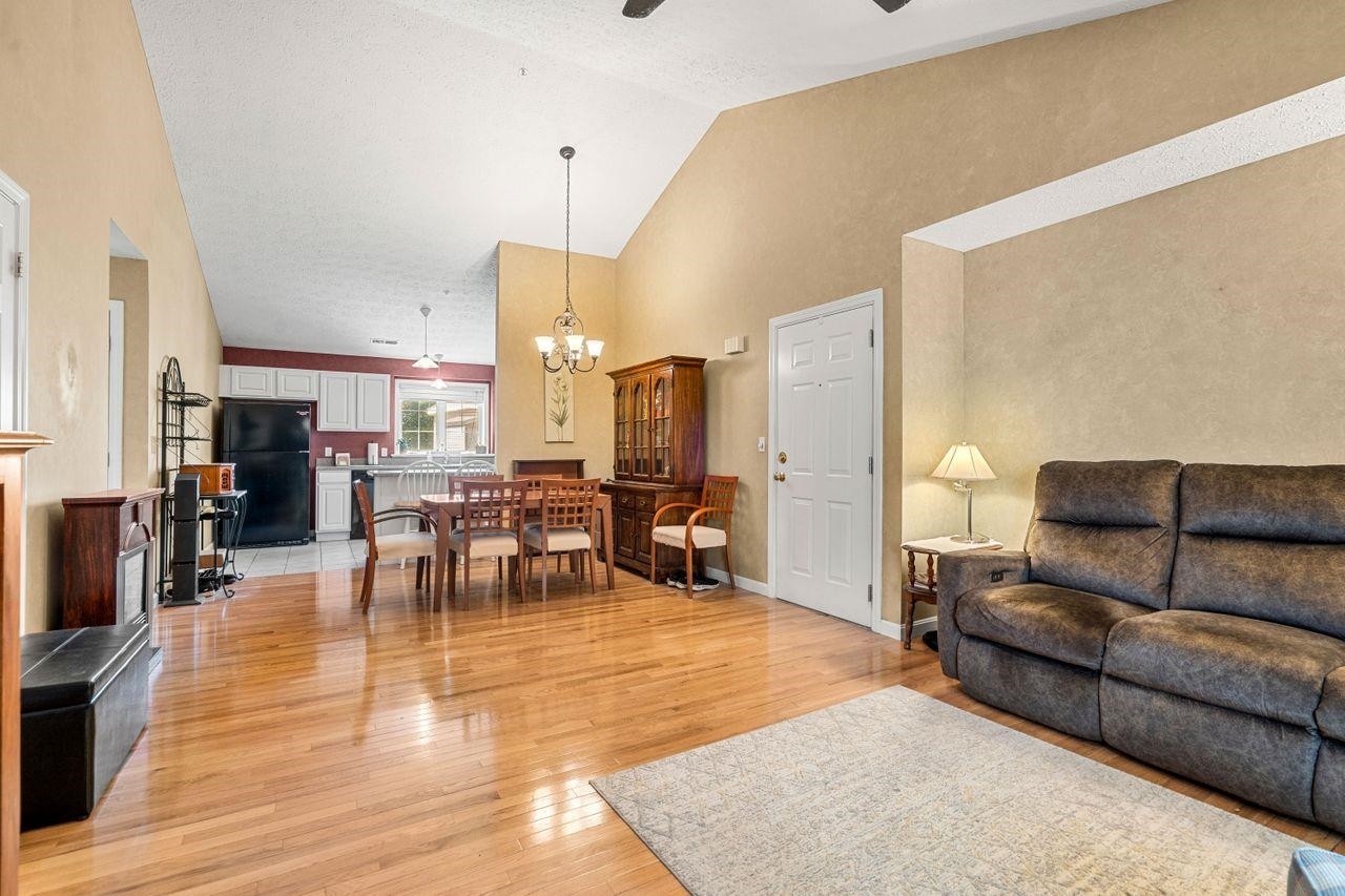 Property Photo:  66 Harbor Avenue  NH 03060 