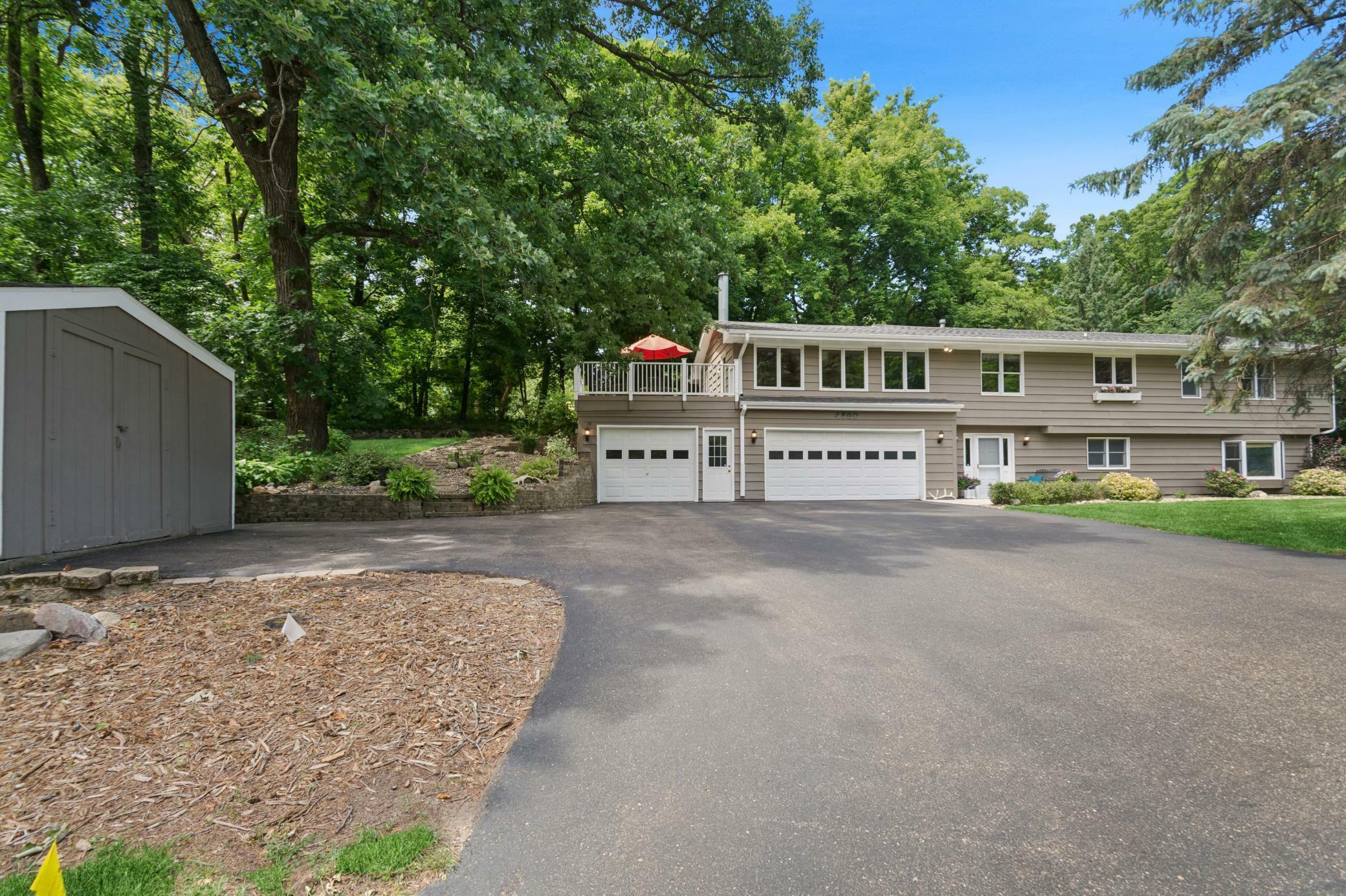 Property Photo:  4590 Merrywood Lane  MN 55331 