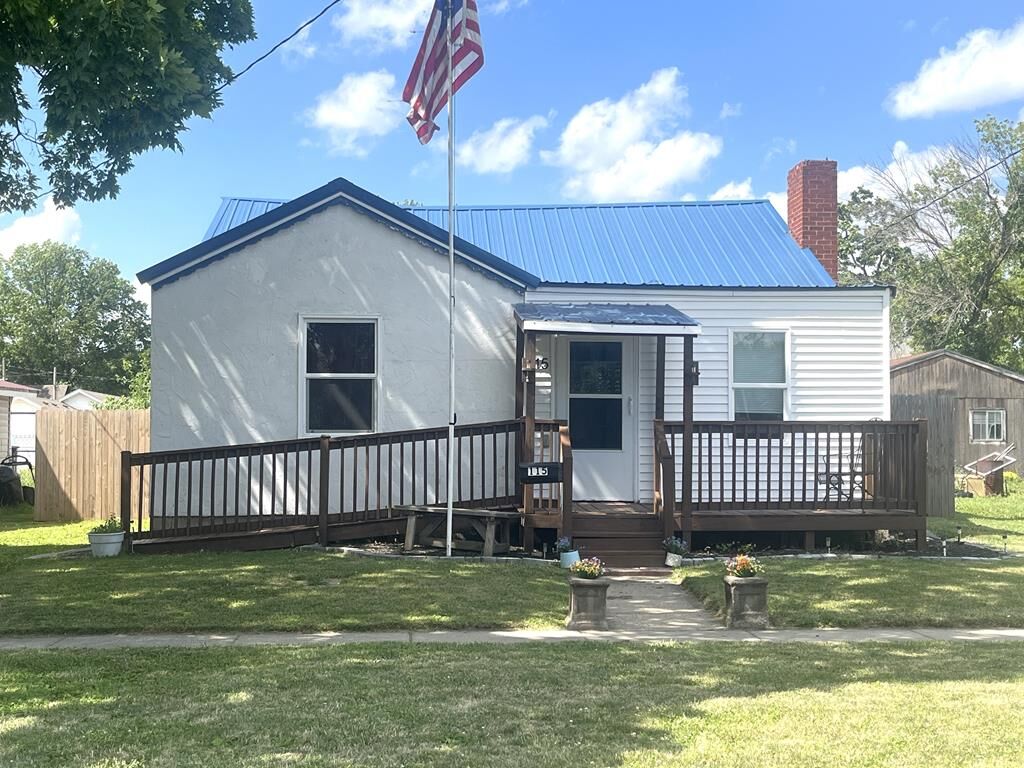 Property Photo:  115 Polk Street  MO 64601 