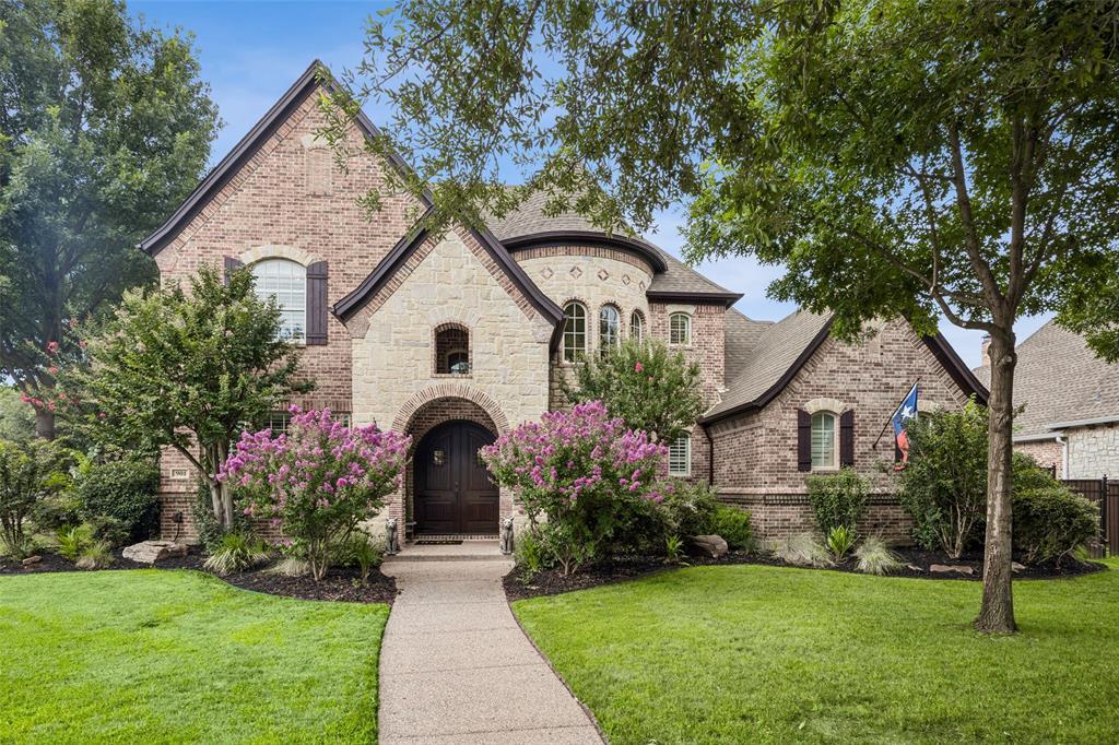 Property Photo: 901 Aspen Ridge Drive TX 76092