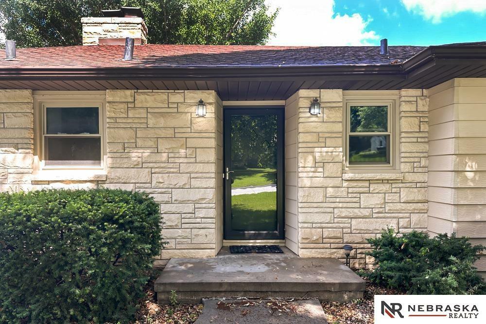 Property Photo: 1113 S 94th Street NE 68124
