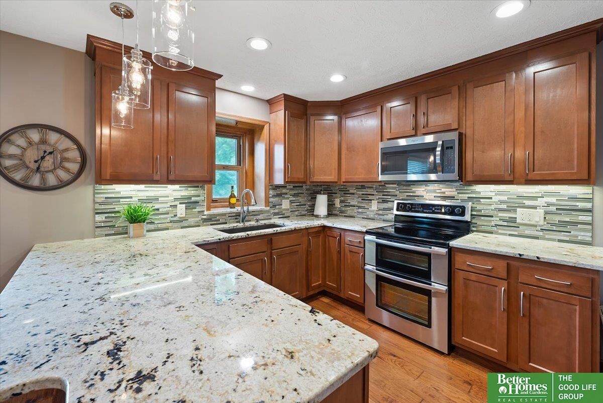 Property Photo:  2927 S 158 Circle  NE 68130 