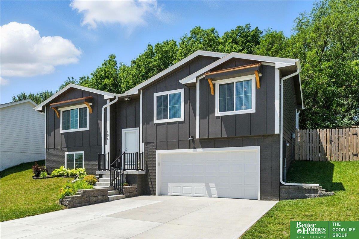 Property Photo: 104 Maplewood Circle IA 51534