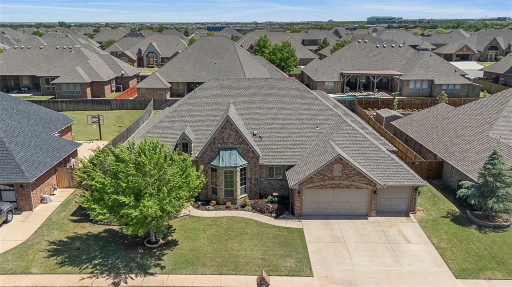 14424 Caledonia Way  Oklahoma City OK 73142 photo