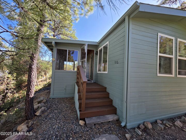 Property Photo: 186 Oxbow Street AZ 86305