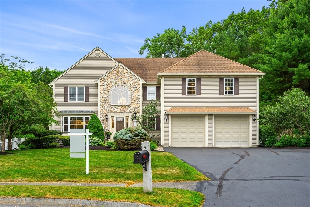 Property Photo: 9 Jack Rabbit Ln MA 01886