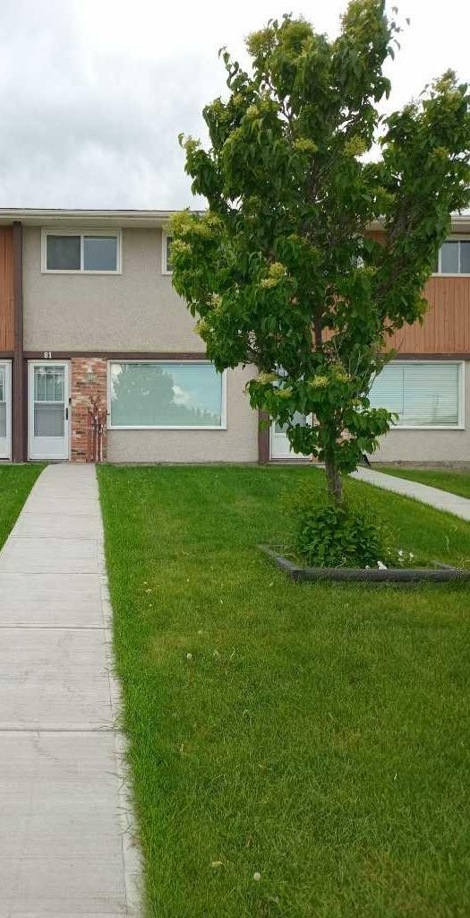 Property Photo:  81 Cheviot Drive  AB T7V 1R1 