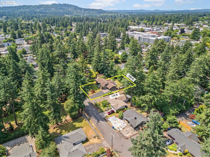 Property Photo:  3123 SE 129th Ave  OR 97236