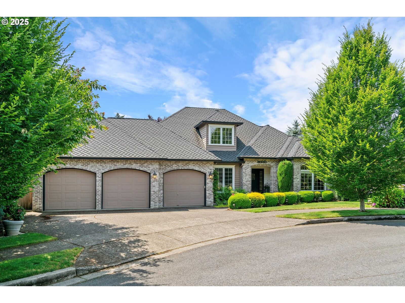 Property Photo:  16830 NW Firestone Ct  OR 97006 