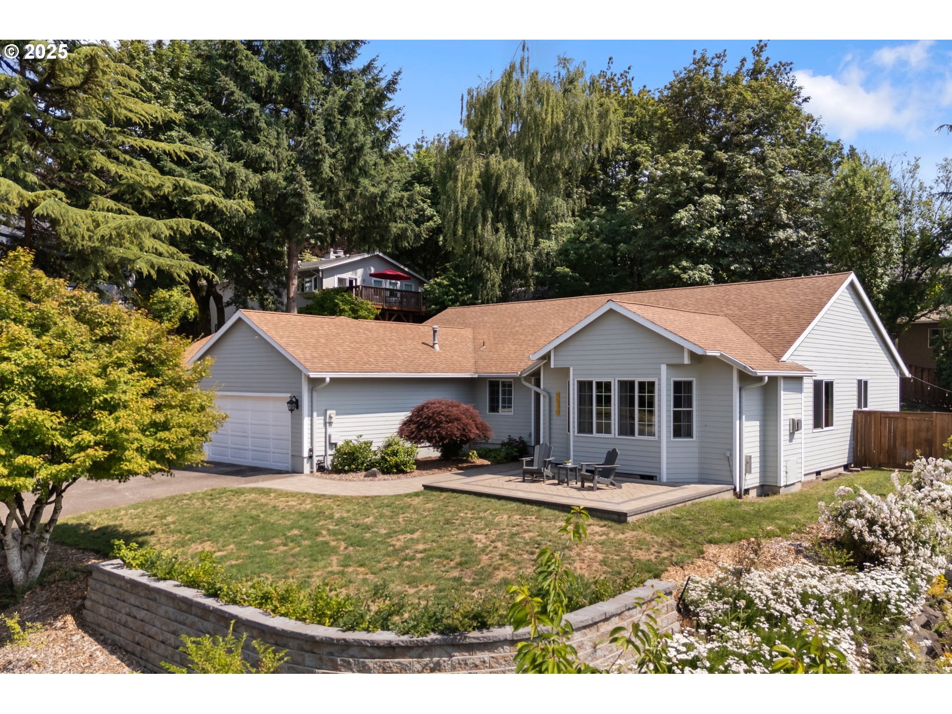 5530 SW Coronado St  Portland OR 97219 photo