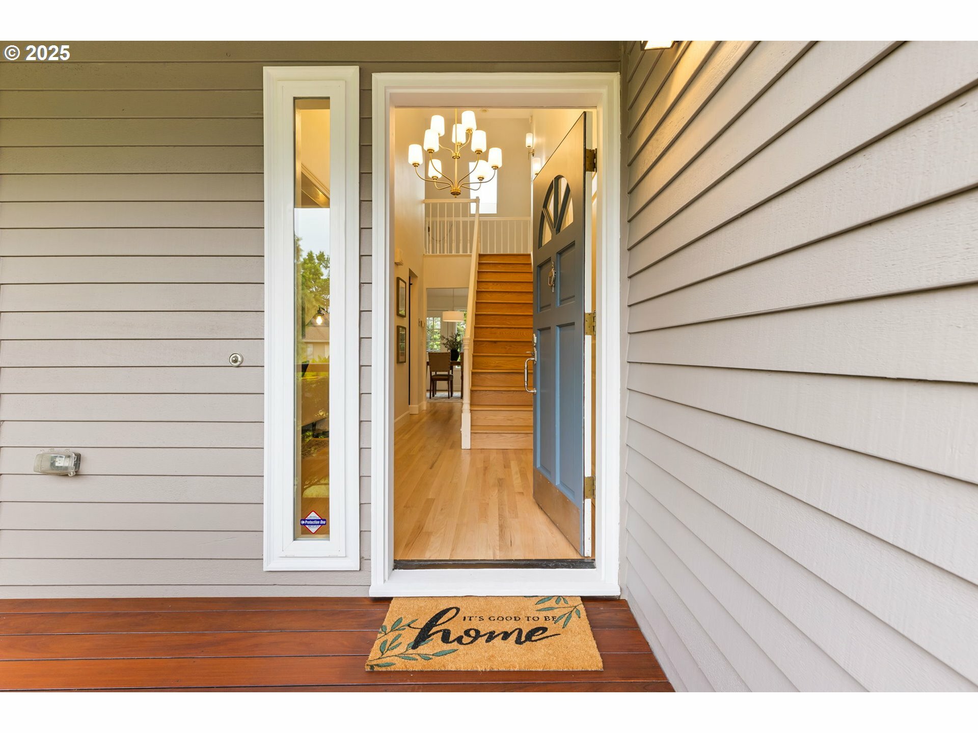 Property Photo: 2232 SW Vacuna St OR 97219