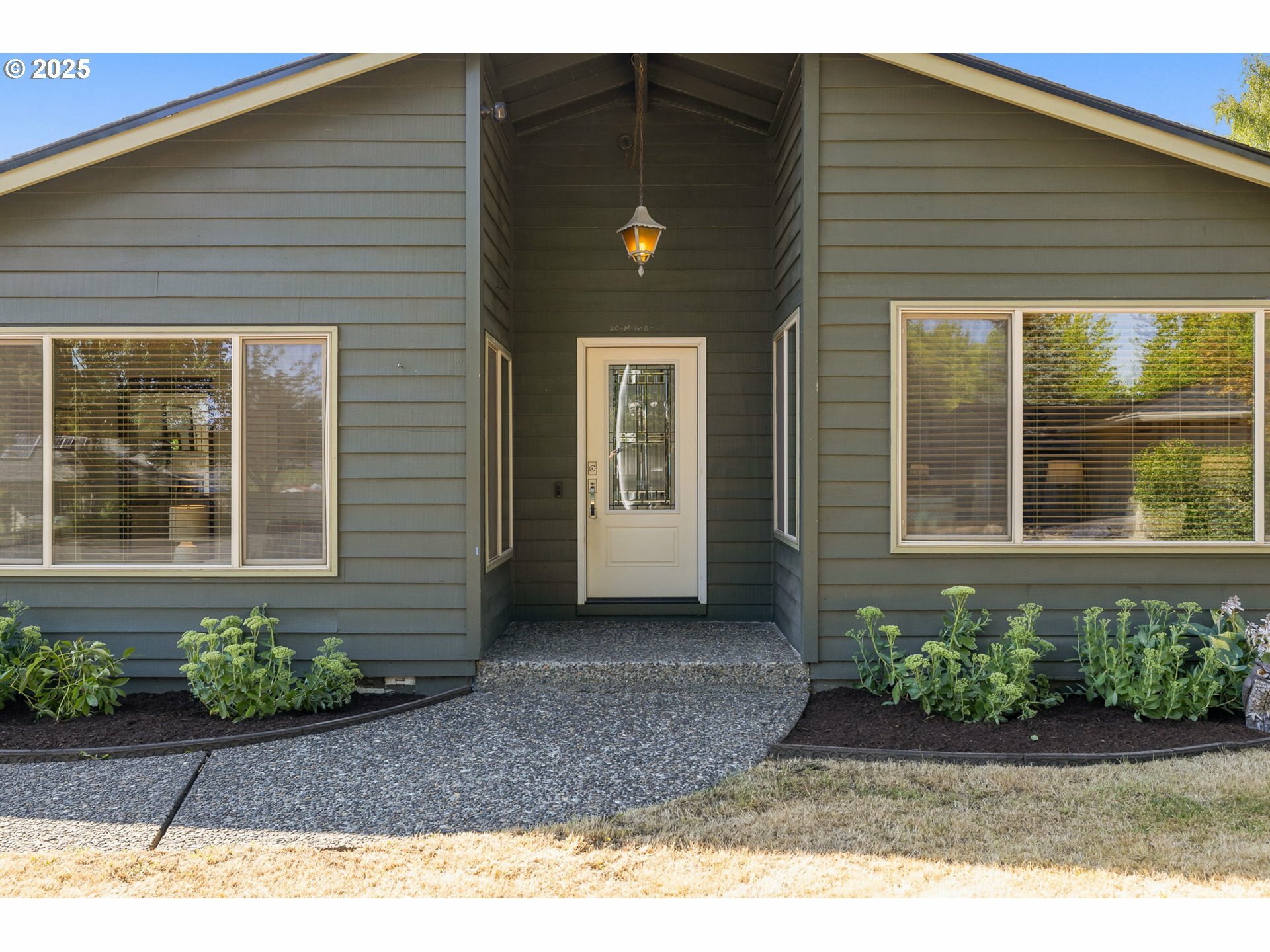 Property Photo: 12120 SW Keas Ct OR 97008