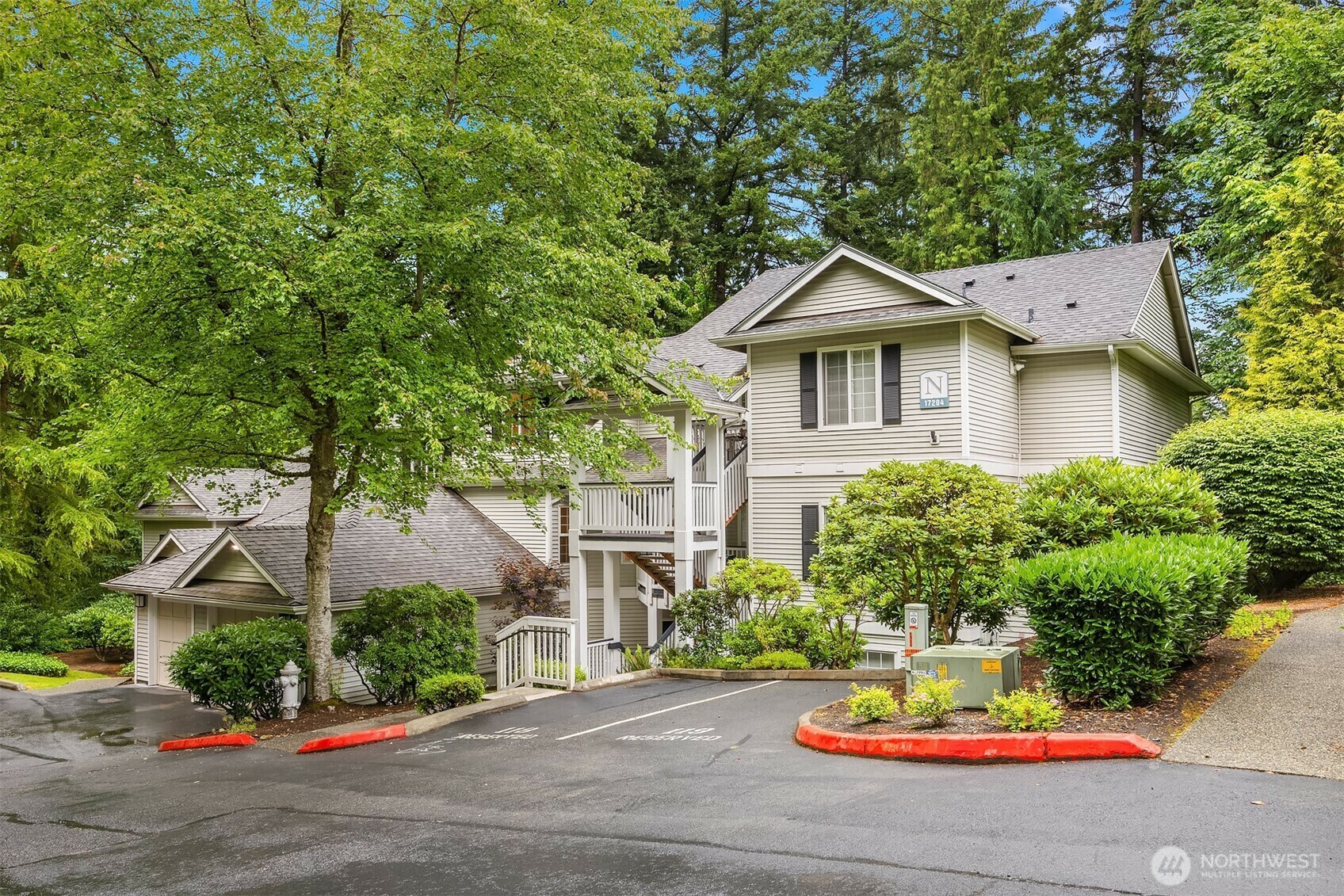 Property Photo: 17204 123 Place NE N203 WA 98011