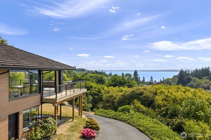 Property Photo: 18780 Ridgefield Road NW WA 98177