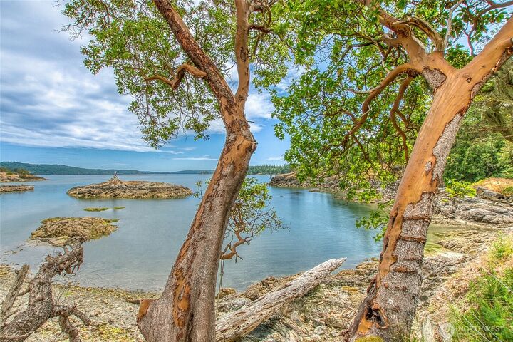 Property Photo:  3388  Deer Harbor Road  WA 98243 