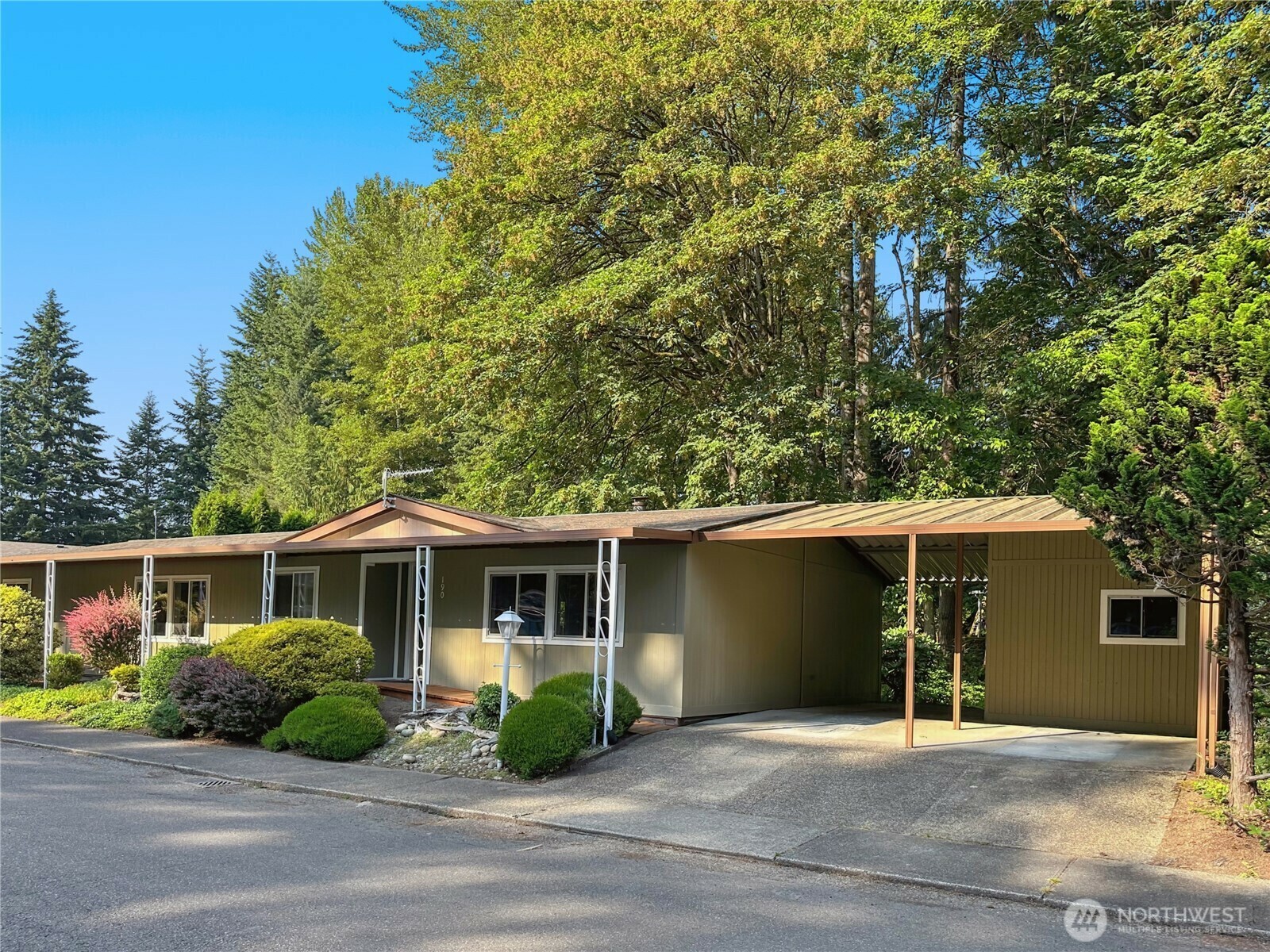 Property Photo: 2500 S 370th Street 190 WA 98003