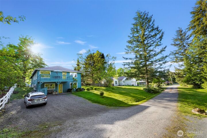 Property Photo:  3216  Edwards Street  WA 98229 
