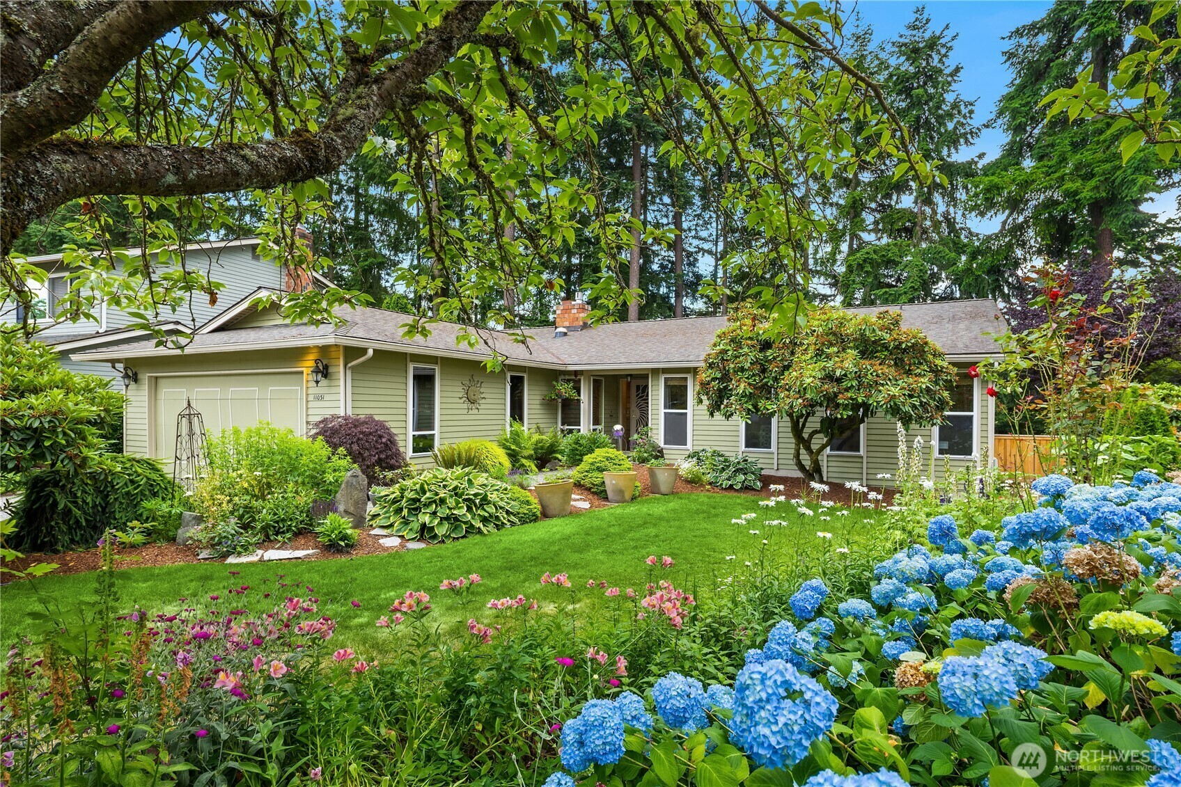 Property Photo: 11031 129th Place NE WA 98033