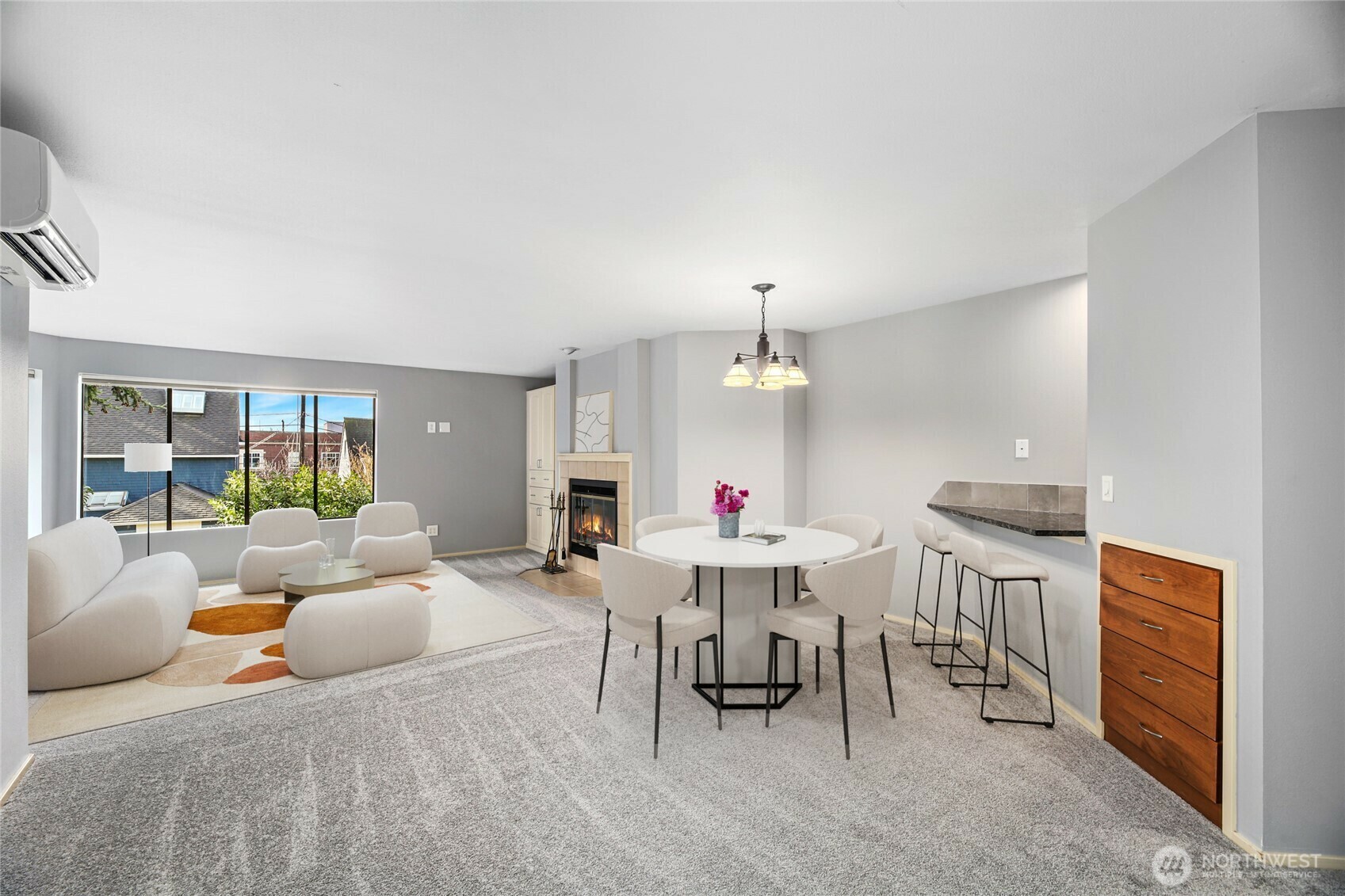 Property Photo: 116 11th Avenue E 404 WA 98102