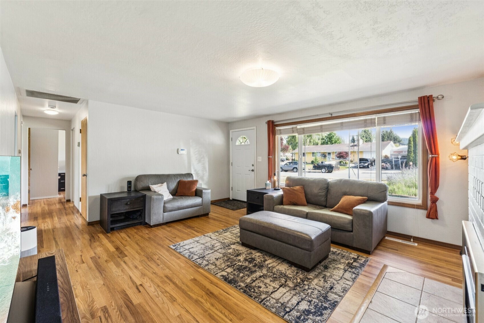 Property Photo:  1921  Mountain View Drive  WA 98273 